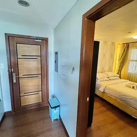 Spacious 1-Bedroom Appleone Equicom Ayala Cebu Exterior photo