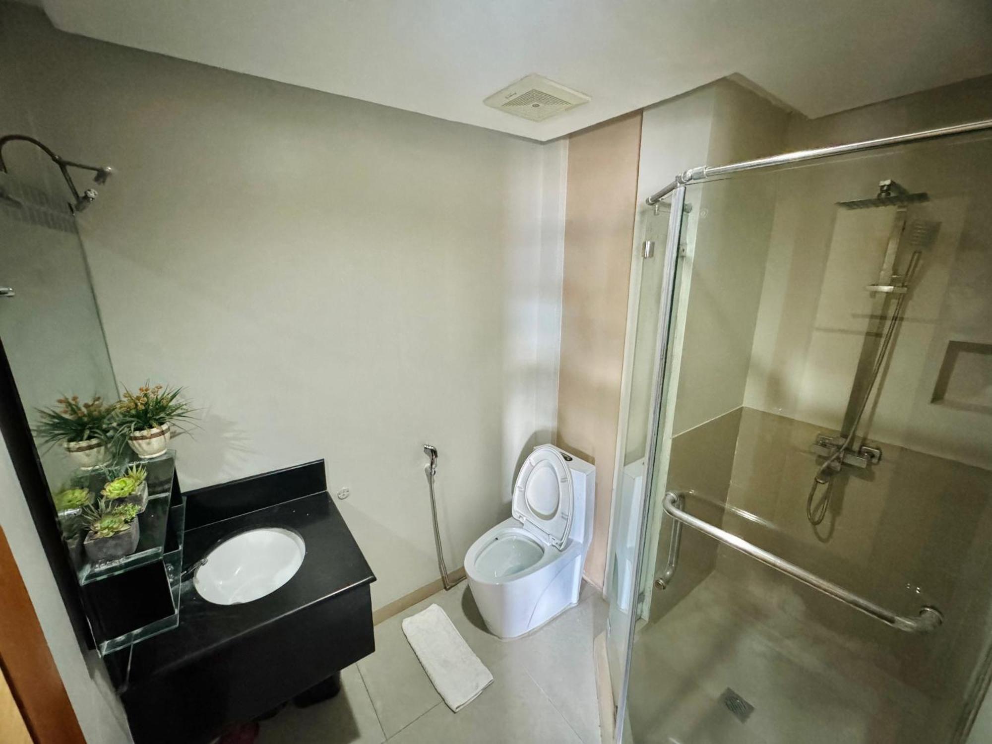 Apartment Spacious 1-bedroom Appleone Equicom Ayala